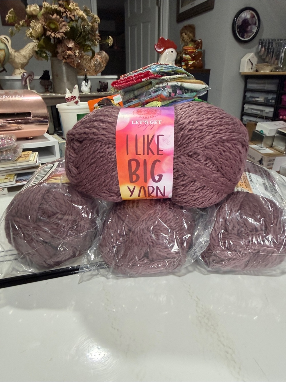 Lion Brand ‘I Like Big Yarn' Chunky Yarn Skeins in Dusty Mauve